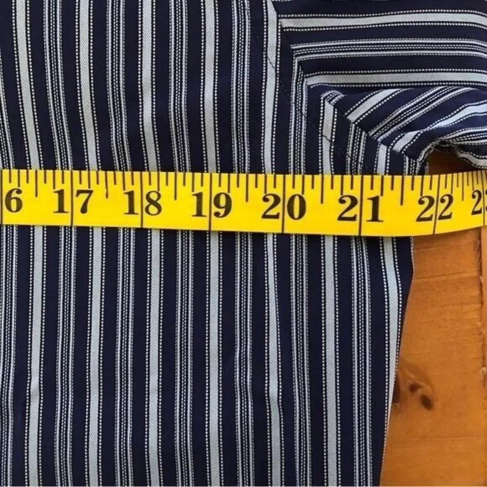 Banana Republic Blue Striped Small 14 - 14‎ 1/2 100% Cotton Long Sleeve Shirt